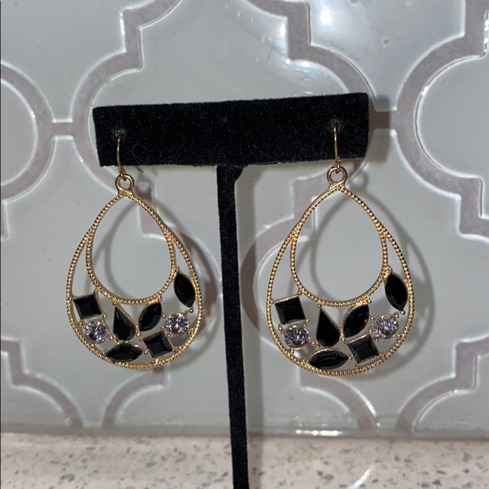 Elegant Teardrop Earrings